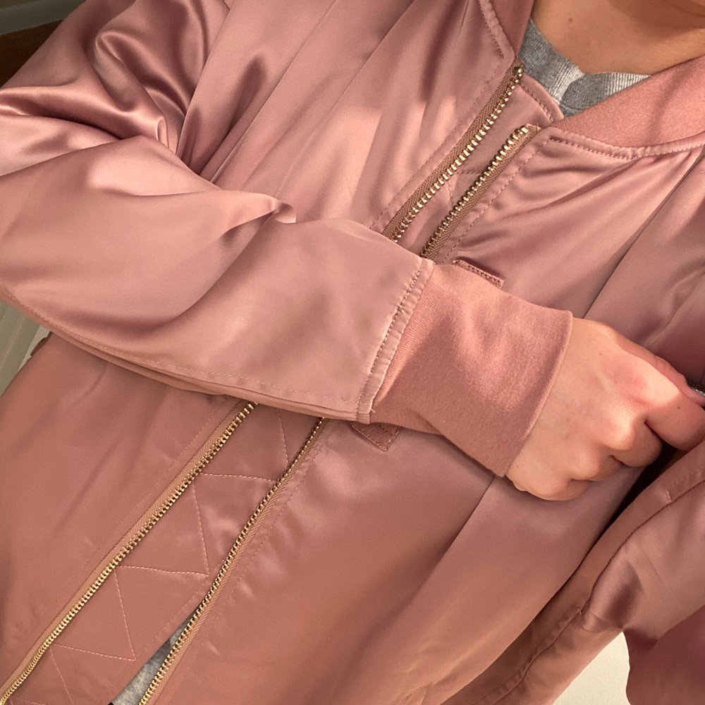 Bomber jacket - Picture 1 of 6